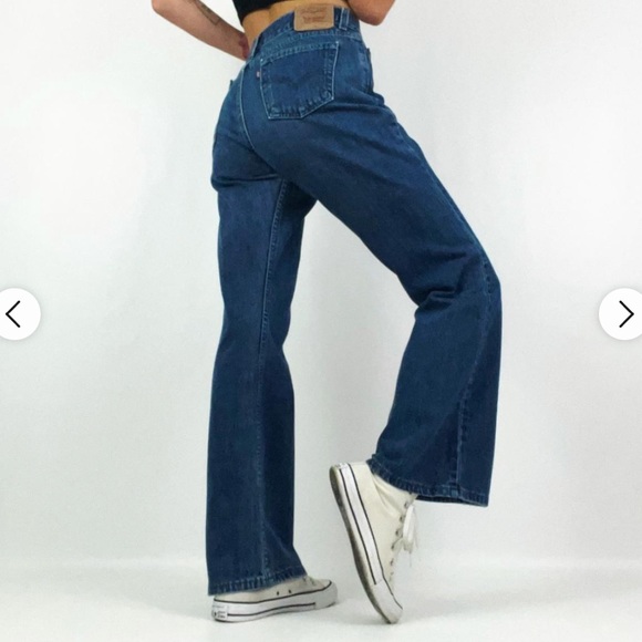 LEVI'S × VINTAGE 514 Super Low Rise Flare Jeans
USA Made size M/7 - Picture 4 of 16